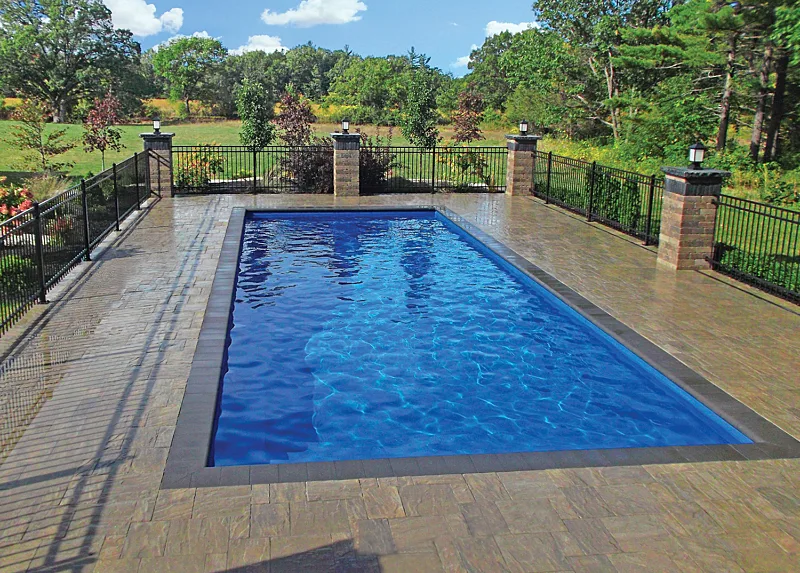 DOLPHIN Kelowna Pacific 16x36 001 low